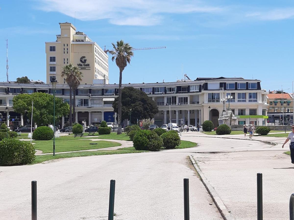 Estoril Beachfront Balcony Apartment Екстер'єр фото